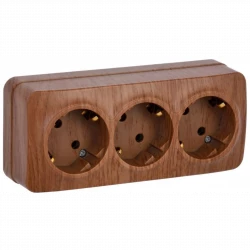 Розетка 3-м ОП GLORY РС23-3-ХД 16А с заземл. дуб IEK ERH31-K24-16