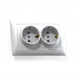 Розетка 2-м СП Селена РС16-372 16А IP20 с заземл. бел. Кунцево 8116