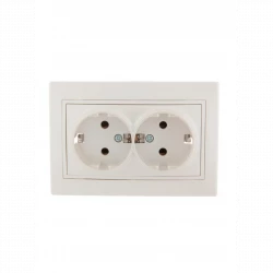 Розетка 2-м СП Mira 16А IP20 с заземл. со вставкой керамика жемчуж./бел. перламутр. LEZARD 701-3030-