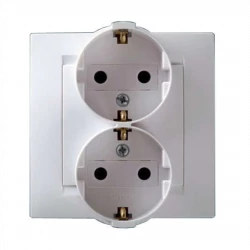 Розетка 2-м СП Simon15 16А IP20 250В с заземл. винт. клеммы бел. Simon 1590459-030
