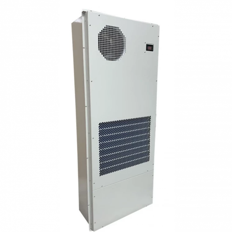 Кондиционер для установки в уличный шкаф, холодопроизводительность 7000Вт, со встроенным электрическим калорифером, 220В переменного тока