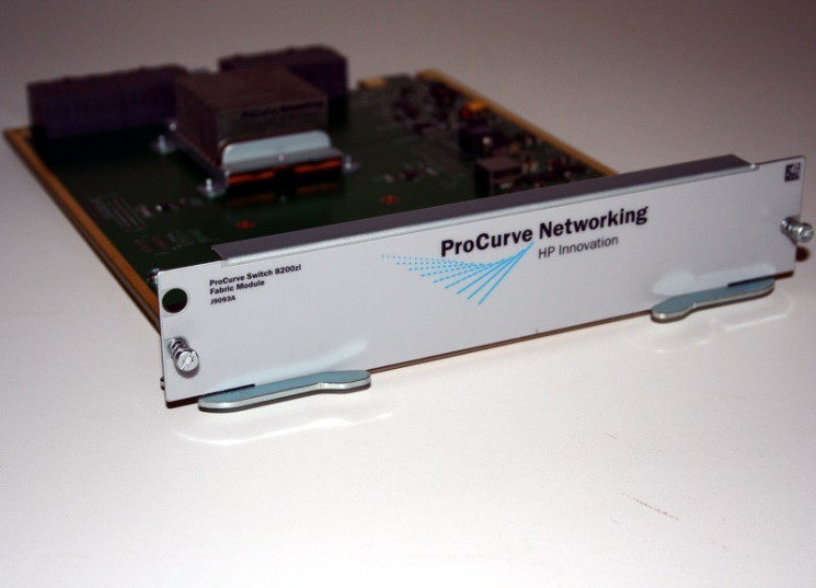 Коммутатор HP J9093-61001 ProCurve Switch 8200zl Fabric Module-J9093-61001(NEW)