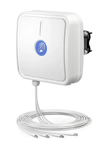 Секторная антенна QuPanel LTE MIMO 4x4, LTE, 10м кабель, SMA разъём