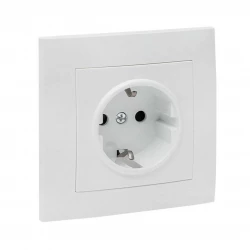 Розетка 1-м СП Валенсия 16А IP20 с заземл. защ. шторки бел. PROxima EKF EWR16-028-10