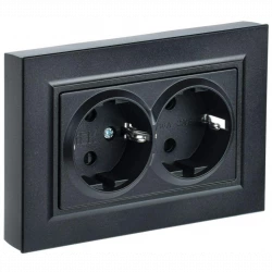 Розетка 2-м СП BRITE РСш12-3-БрЧ 16А в сборе с заземл. защ. шторки черн. IEK BR-R24-16-K02-F
