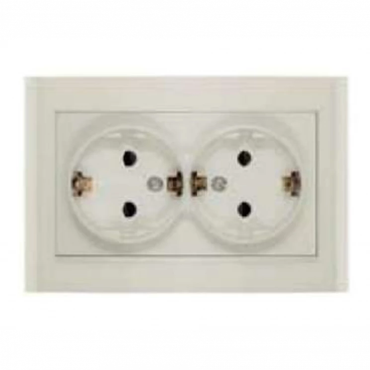 Розетка 2-м СП Бриллиант 16А IP20 с заземл. защ. шторки сл. кость UNIVersal 7948769