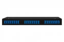 Кросс оптический 19" (ШКОС) укомплектованный на 24 SC порта, черный (комплект с розетками и пигтейлами)