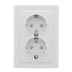 Розетка 2-м СП Минск 16А IP20 с заземл. защ. шторки бел. Basic EKF ERR16-128-100
