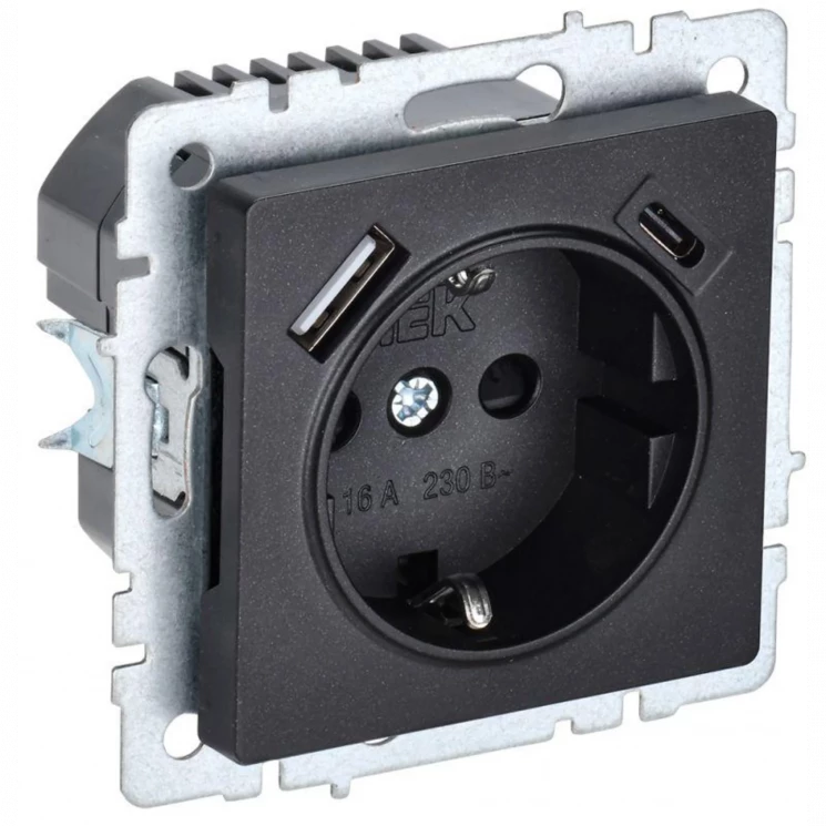Розетка BRITE РЮш11-1-БрЧ 16А с USB A+C 18Вт с заземл. защ. шторки черн. IEK BR-R14-16-U22-018-K02