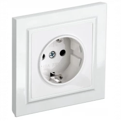 Розетка BRITE РСР14-1-0-БрБ 16А в сборе с заземл. защ. шторки бел. IEK BR-R14-16-K01-F