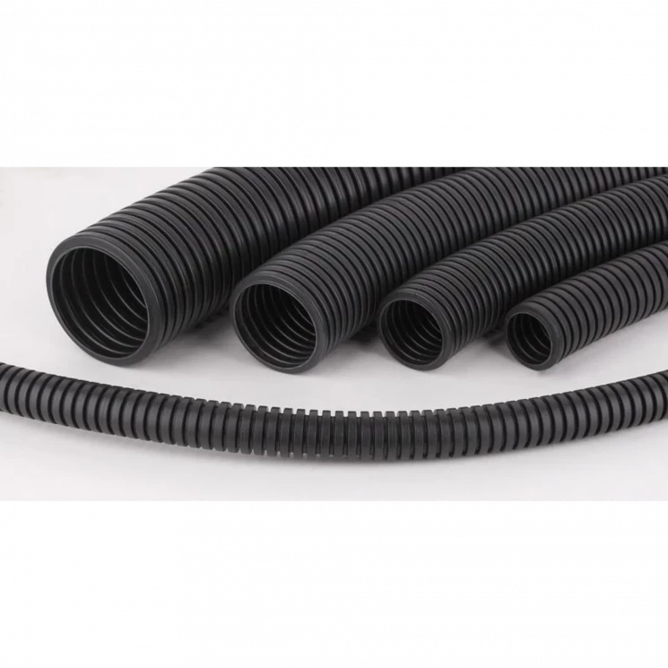 Труба гофрированная 40мм ПВХ с зондом легкая черн. (уп.15м) Ruvinil 14001Ч